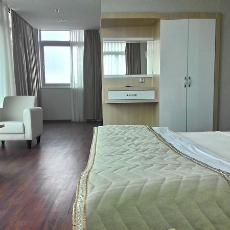 Guney Adana Otel Ngoại thất bức ảnh